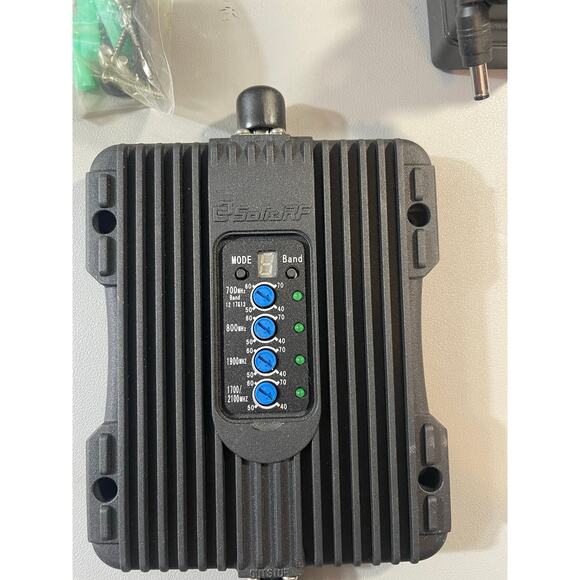 SOLIDRF CELL PHONE REPEATER FIVE BAND SIGNAL BOOSTER - Picture 6 of 8